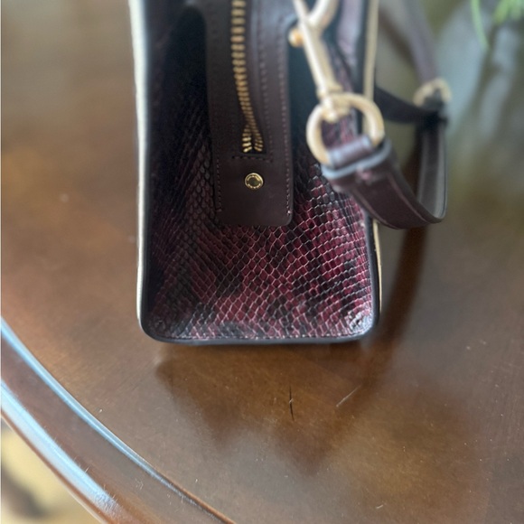 Coach Tan and Cream Signature Satchel - Picture 3 of 8